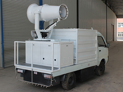 冬季容易起霧霾，這款新能源霧炮車降塵來了解一下