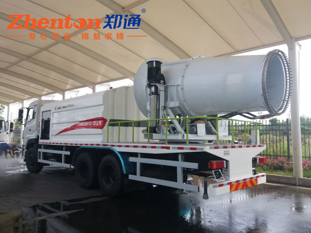 車載式霧炮機(jī).jpg 車載式霧炮機(jī).jpg