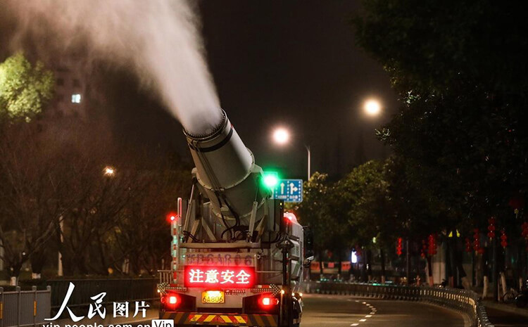 國內(nèi)市場上哪里賣的霧炮機比較好？