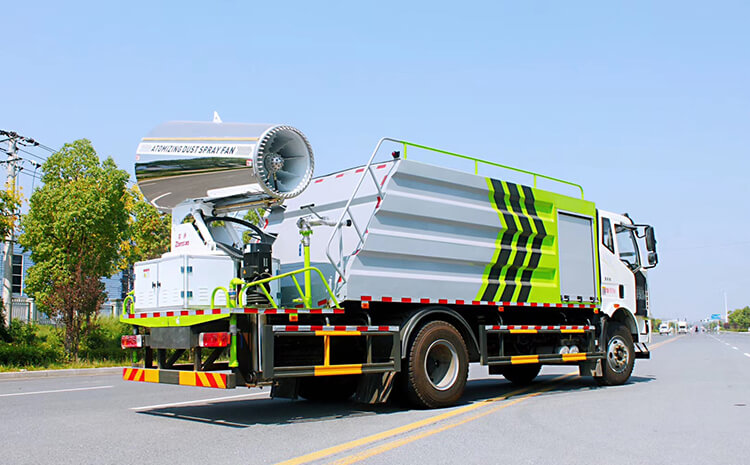 環保霧炮機是怎么做到降溫消暑的？