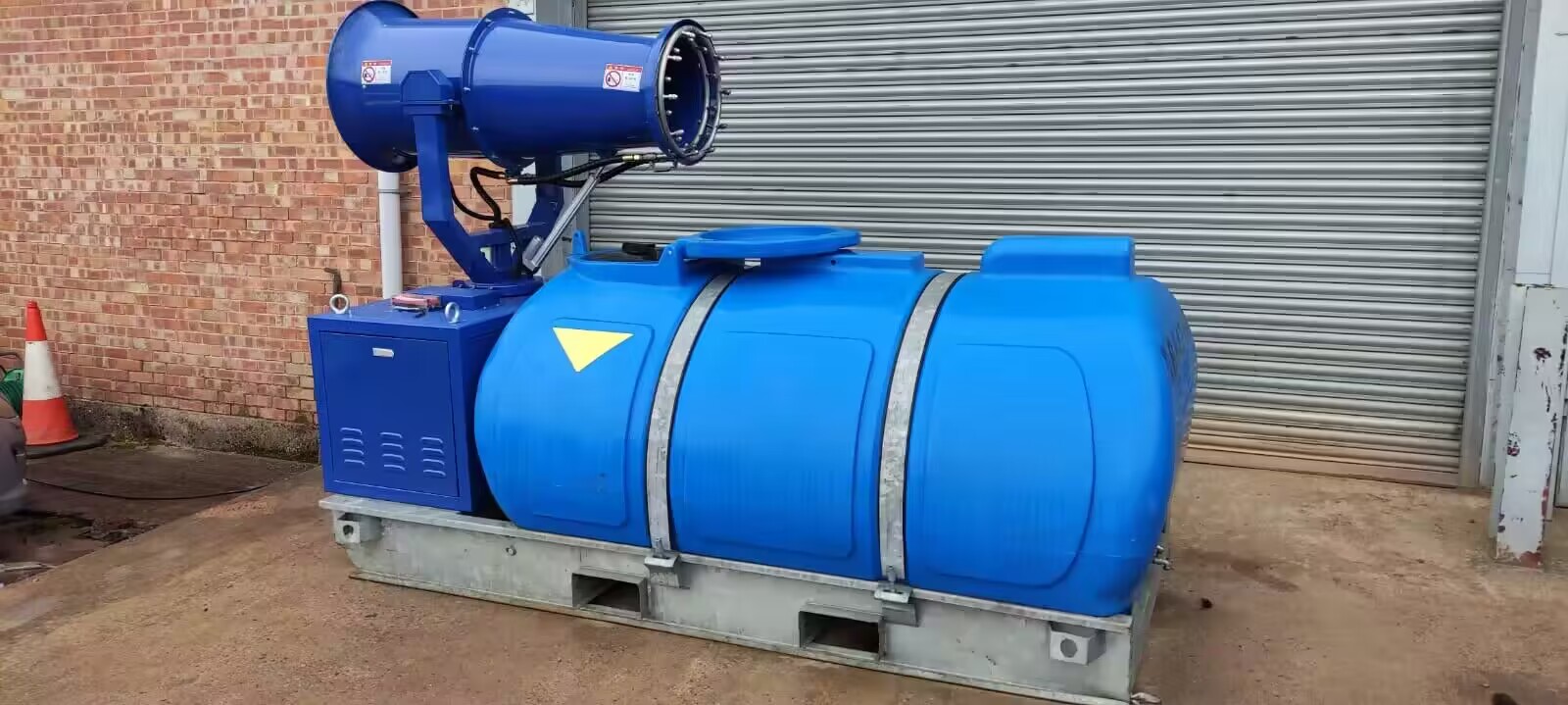 移動型霧炮機的工作原理是什么？